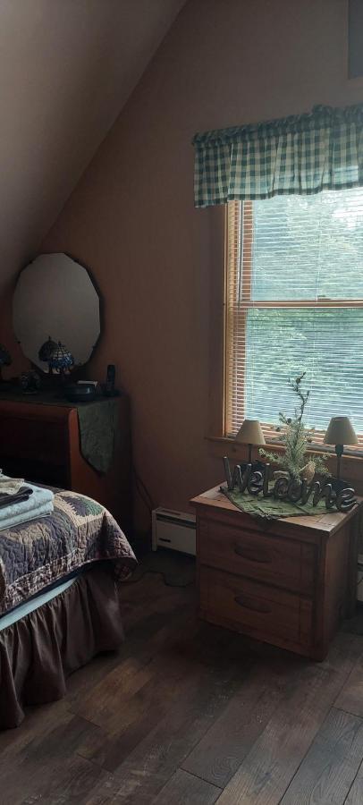 The Old Tioga Inn Bed And Breakfast Fairmount Springs エクステリア 写真