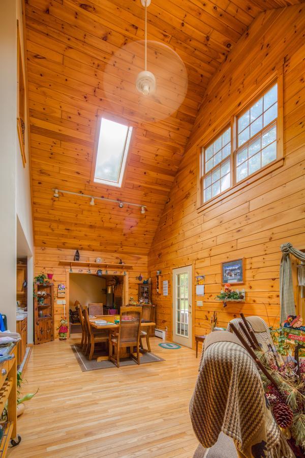 The Old Tioga Inn Bed And Breakfast Fairmount Springs エクステリア 写真